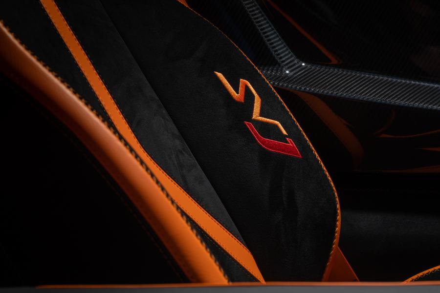 Детали интерьера Lamborghini Aventador SVJ Roadster 2019 года  (NA) (фото 19 из 49)